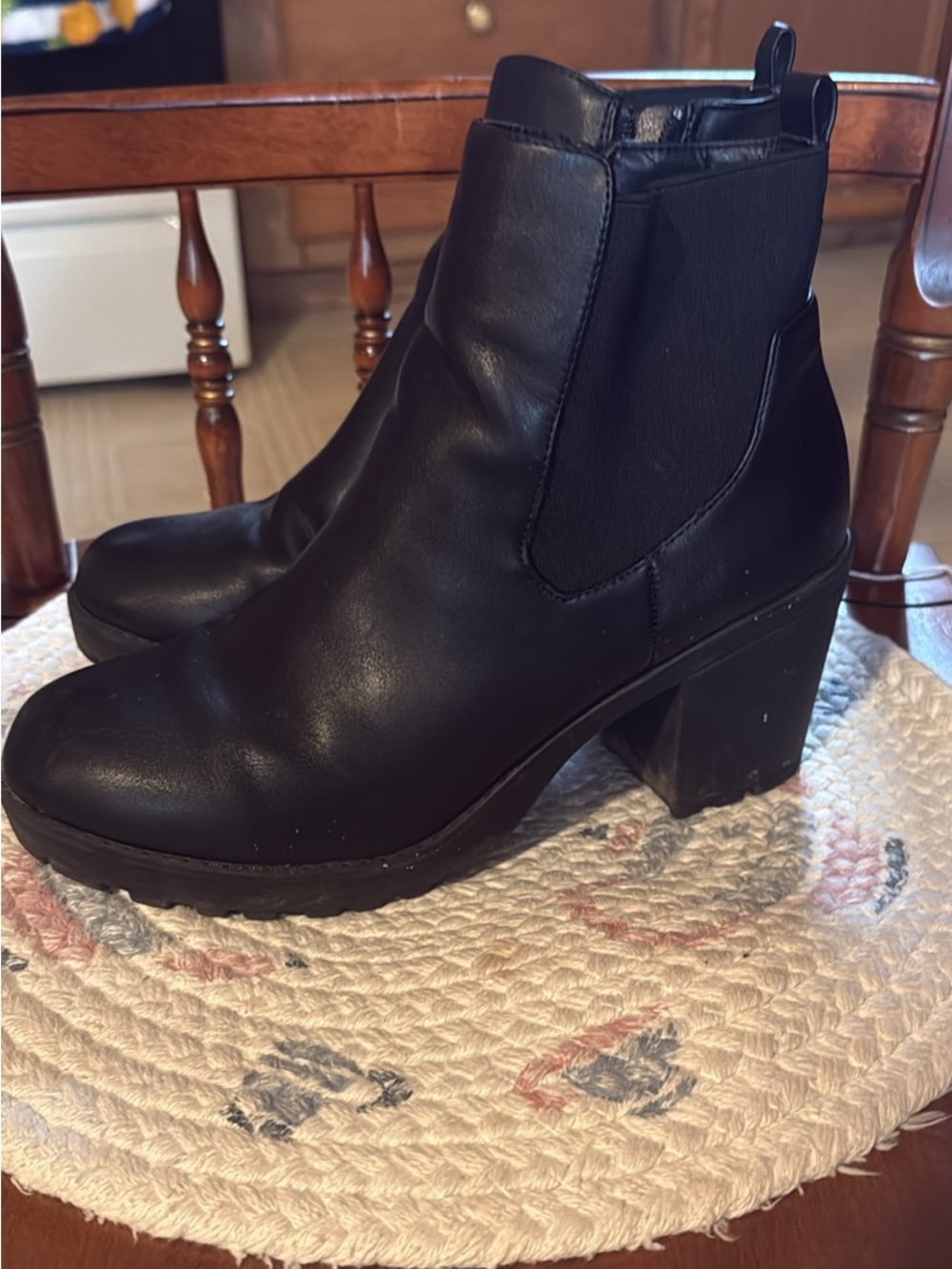 Black Leather Chelsea Block Heel Ankle Boots